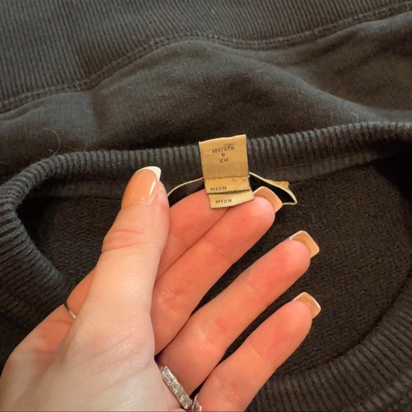 Burberry Crewneck - Picture 7 of 11